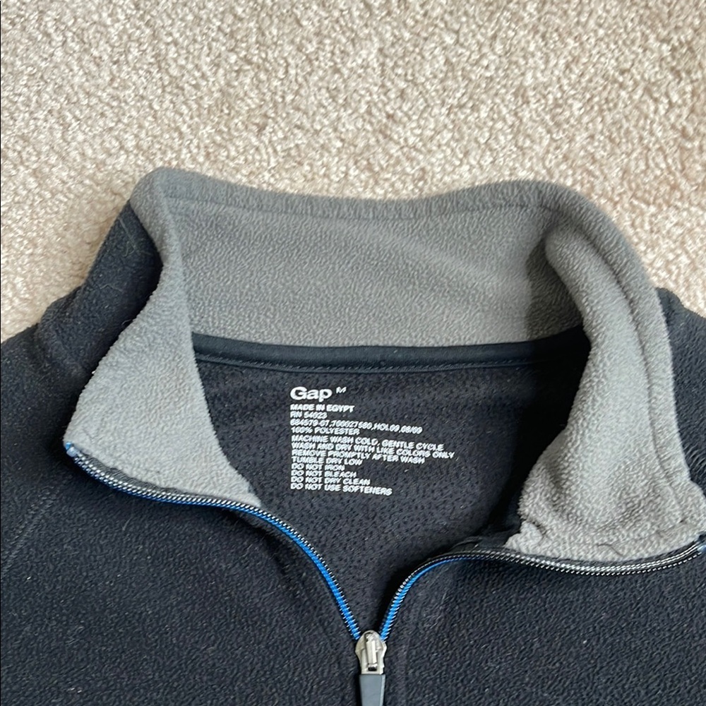 GAP Black and Gray Zip Up Sweater with Textured Knit - Picture 2 of 3